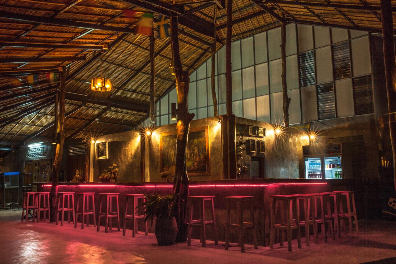 Hotel The Pier Thong Sala Exterior foto